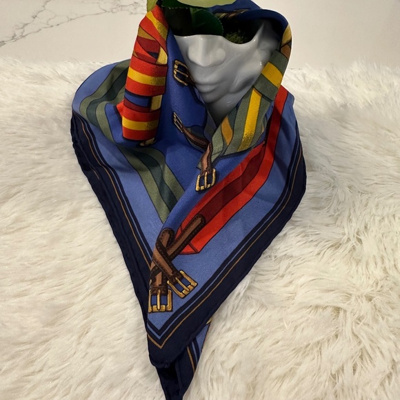 Hermes Neckerchief - Picture 2 of 6